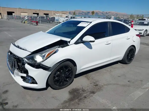 3KPC24A39KE051000 2019 HYUNDAI ACCENT - Image 2