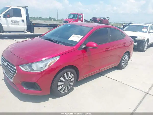 3KPC24A39KE051305 2019 HYUNDAI ACCENT - Image 2