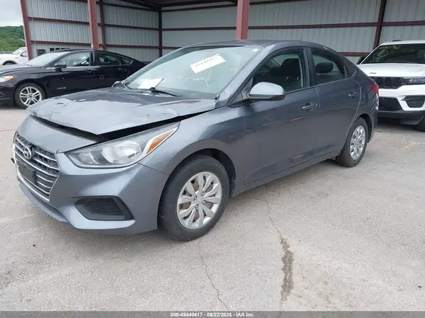 3KPC24A39KE052390 2019 HYUNDAI ACCENT - Image 2