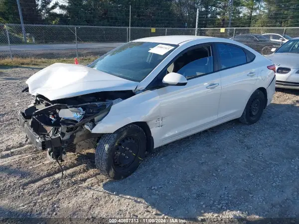 3KPC24A39KE057461 2019 HYUNDAI ACCENT - Image 2