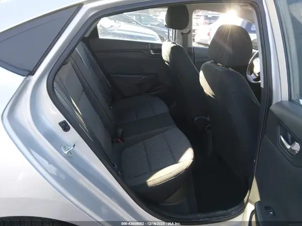 3KPC24A39KE062627 2019 HYUNDAI ACCENT - Image 8