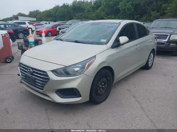 3KPC24A39KE065947 2019 HYUNDAI ACCENT - Image 2