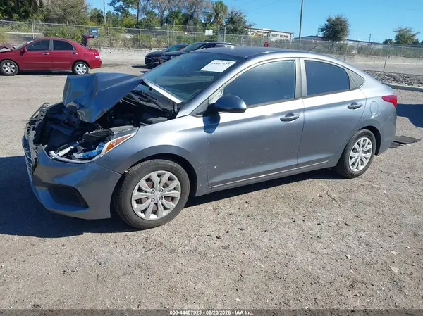 3KPC24A39KE071019 2019 HYUNDAI ACCENT - Image 2