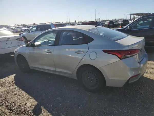 3KPC24A39KE072039 2019 HYUNDAI ACCENT - Image 2