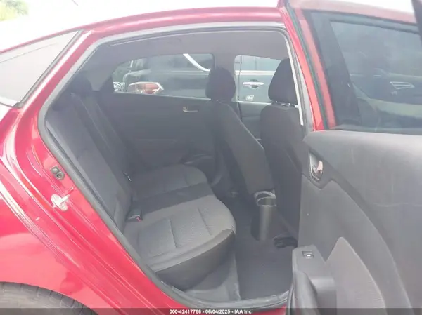 3KPC24A39KE076432 2019 HYUNDAI ACCENT - Image 8