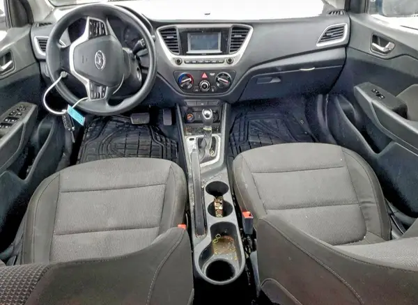 3KPC24A39KE077242 2019 HYUNDAI ACCENT - Image 8