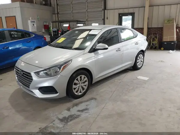 3KPC24A39KE077354 2019 HYUNDAI ACCENT - Image 2