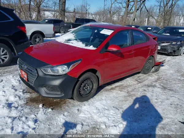 3KPC24A39KE079802 2019 HYUNDAI ACCENT - Image 2
