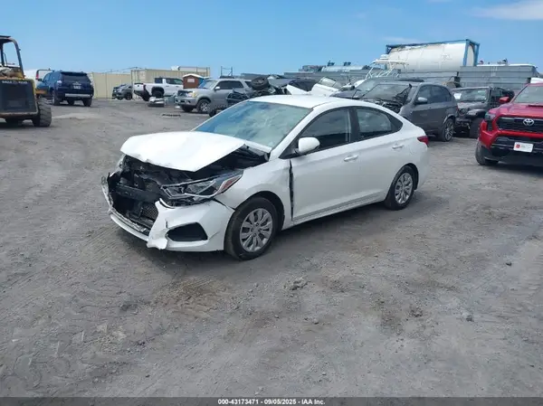 3KPC24A39KE086832 2019 HYUNDAI ACCENT - Image 2