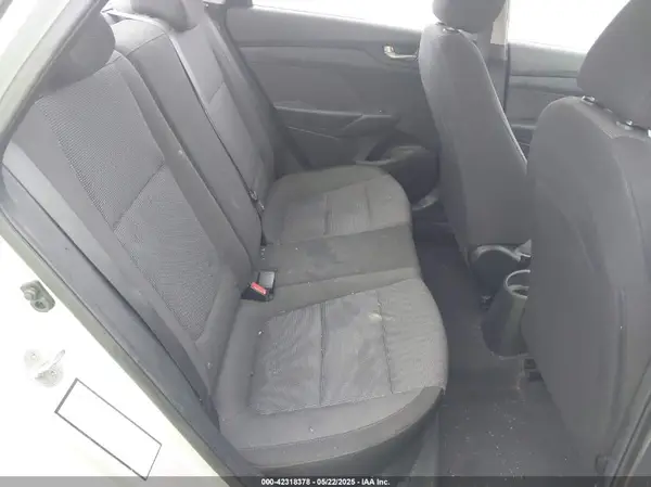 3KPC24A3XJE008493 2018 HYUNDAI ACCENT - Image 8