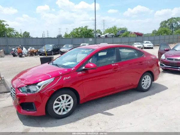 3KPC24A3XJE011555 2018 HYUNDAI ACCENT - Image 2