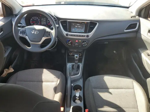 3KPC24A3XJE012012 2018 HYUNDAI ACCENT - Image 8