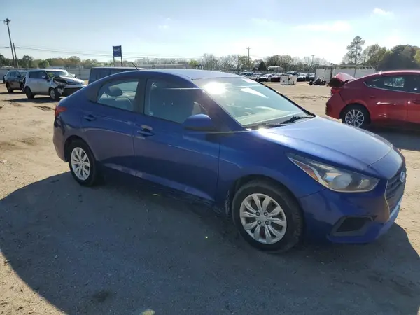 3KPC24A3XJE012723 2018 HYUNDAI ACCENT - Image 2