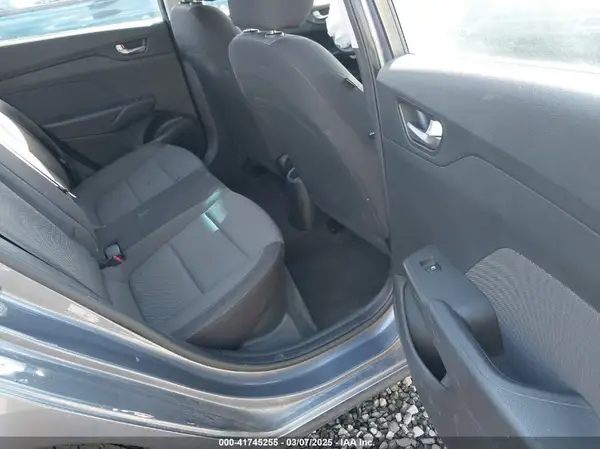 3KPC24A3XJE020241 2018 HYUNDAI ACCENT - Image 8