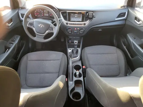 3KPC24A3XJE020398 2018 HYUNDAI ACCENT - Image 8