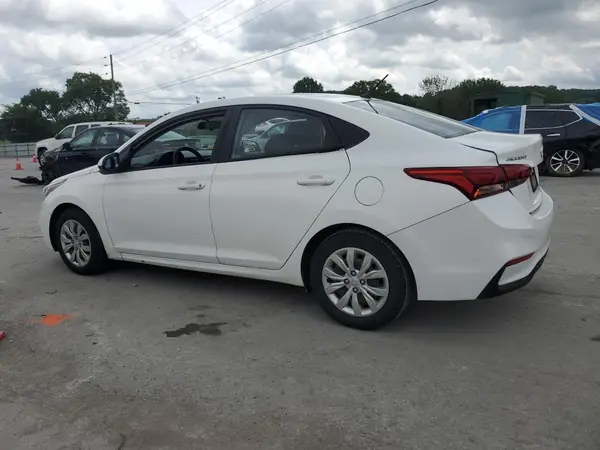 3KPC24A3XJE021356 2018 HYUNDAI ACCENT - Image 2