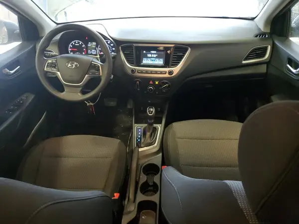 3KPC24A3XJE024807 2018 HYUNDAI ACCENT - Image 8