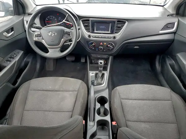 3KPC24A3XJE025147 2018 HYUNDAI ACCENT - Image 8