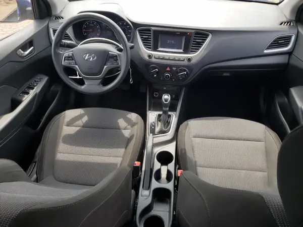 3KPC24A3XJE025827 2018 HYUNDAI ACCENT - Image 8