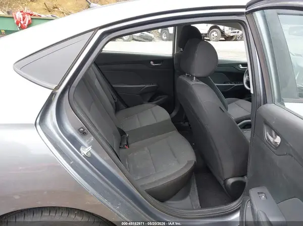 3KPC24A3XJE026363 2018 HYUNDAI ACCENT - Image 8