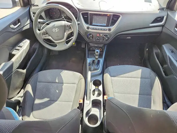 3KPC24A3XJE026735 2018 HYUNDAI ACCENT - Image 8