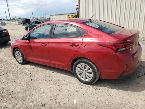 3KPC24A3XJE028906 2018 HYUNDAI ACCENT - Image 2