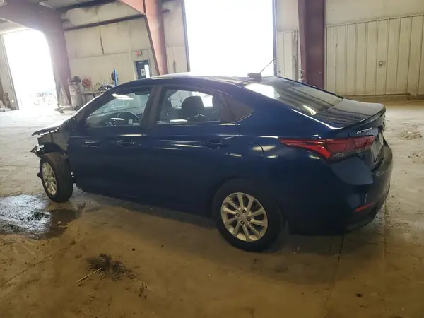 3KPC24A3XJE030638 2018 HYUNDAI ACCENT - Image 2