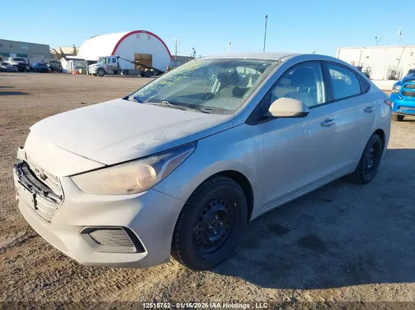 3KPC24A3XJE031403 2018 HYUNDAI ACCENT - Image 2