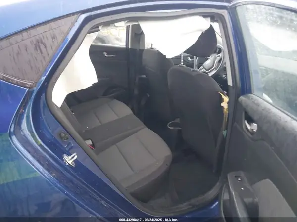 3KPC24A3XJE032860 2018 HYUNDAI ACCENT - Image 8