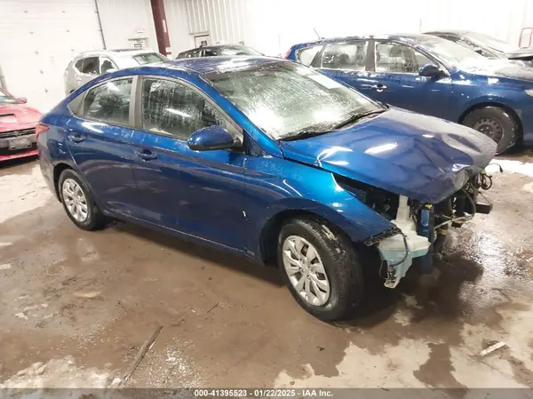 3KPC24A3XJE033023 2018 HYUNDAI ACCENT - Image 1