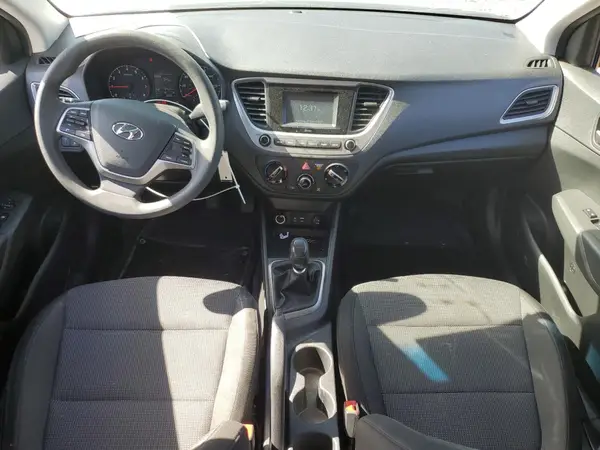 3KPC24A3XJE034186 2018 HYUNDAI ACCENT - Image 8