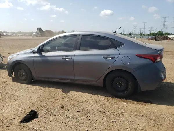 3KPC24A3XJE034897 2018 HYUNDAI ACCENT - Image 2
