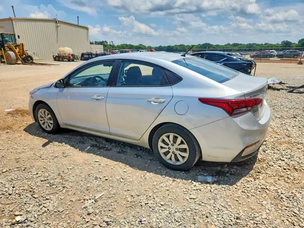 3KPC24A3XKE039079 2019 HYUNDAI ACCENT - Image 2