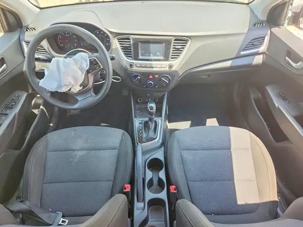 3KPC24A3XKE039079 2019 HYUNDAI ACCENT - Image 8