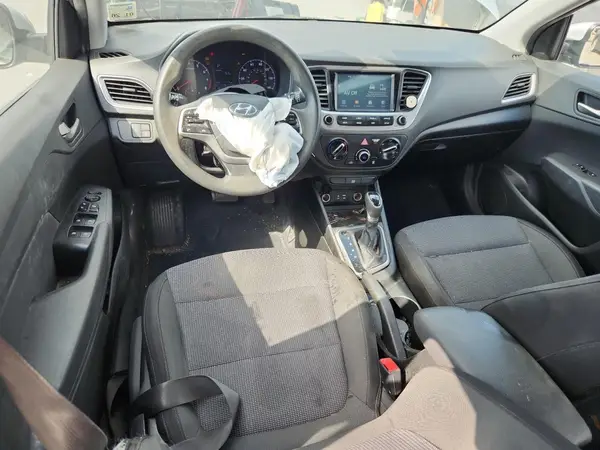 3KPC24A3XKE039695 2019 HYUNDAI ACCENT - Image 8