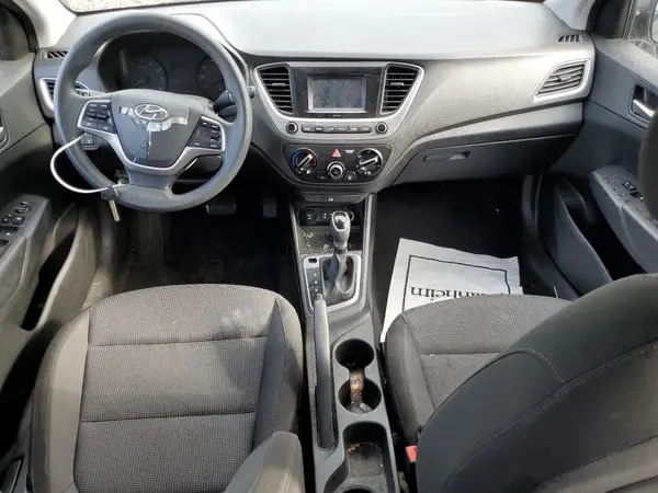 3KPC24A3XKE041060 2019 HYUNDAI ACCENT - Image 8