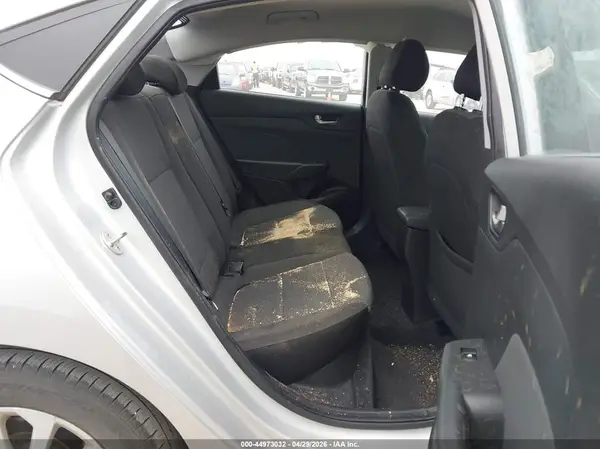 3KPC24A3XKE041415 2019 HYUNDAI ACCENT - Image 8