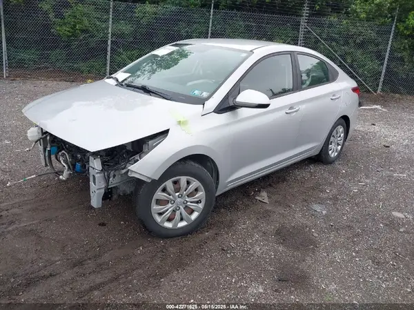 3KPC24A3XKE042631 2019 HYUNDAI ACCENT - Image 2