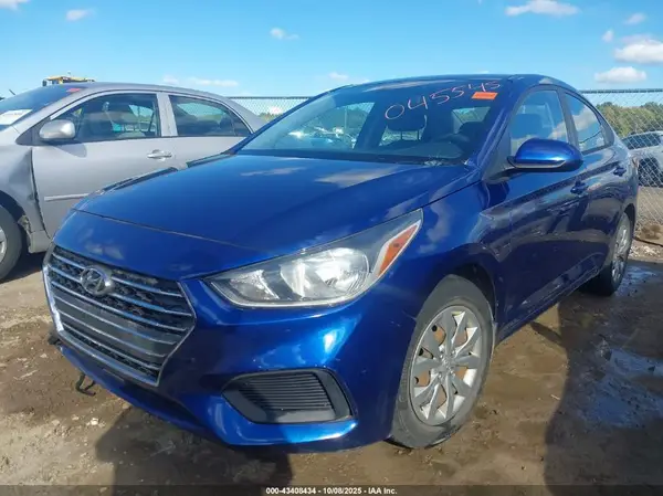 3KPC24A3XKE045545 2019 HYUNDAI ACCENT - Image 2