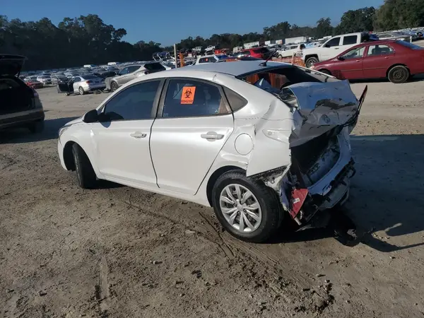 3KPC24A3XKE049529 2019 HYUNDAI ACCENT - Image 2