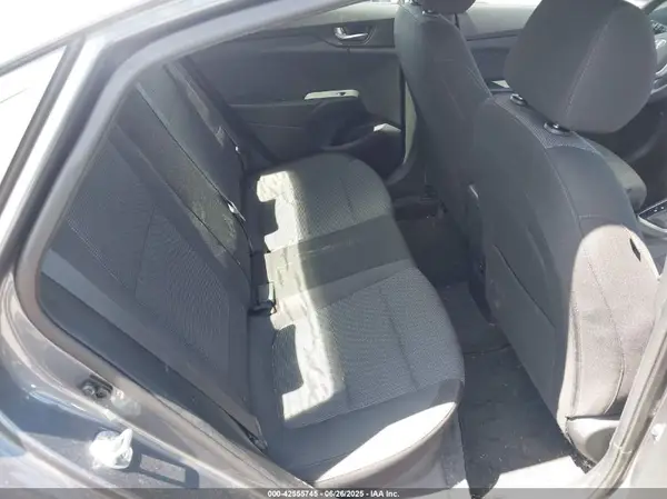 3KPC24A3XKE049630 2019 HYUNDAI ACCENT - Image 8