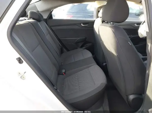 3KPC24A3XKE052723 2019 HYUNDAI ACCENT - Image 8