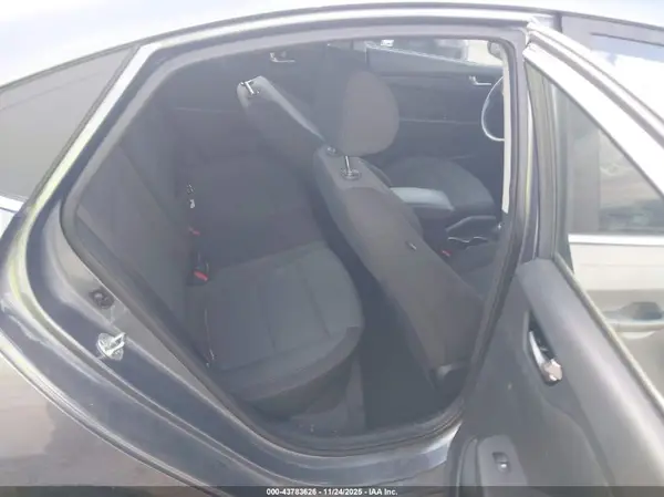 3KPC24A3XKE055590 2019 HYUNDAI ACCENT - Image 8