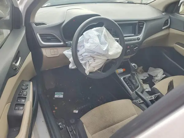 3KPC24A3XKE055847 2019 HYUNDAI ACCENT - Image 8