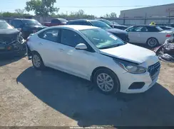 3KPC24A3XKE057694 2019 HYUNDAI ACCENT