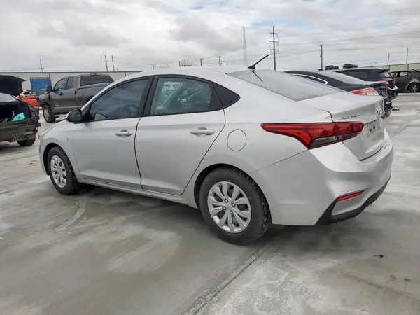 3KPC24A3XKE057856 2019 HYUNDAI ACCENT - Image 2