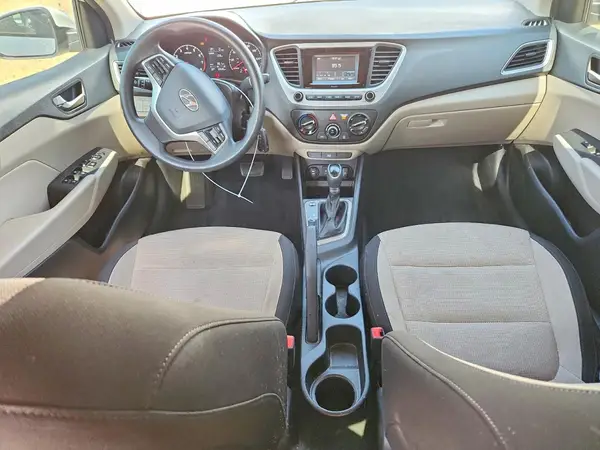 3KPC24A3XKE058196 2019 HYUNDAI ACCENT - Image 8