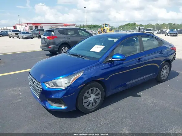 3KPC24A3XKE058361 2019 HYUNDAI ACCENT - Image 2
