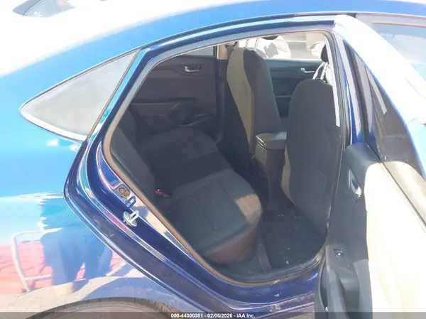 3KPC24A3XKE060756 2019 HYUNDAI ACCENT - Image 8