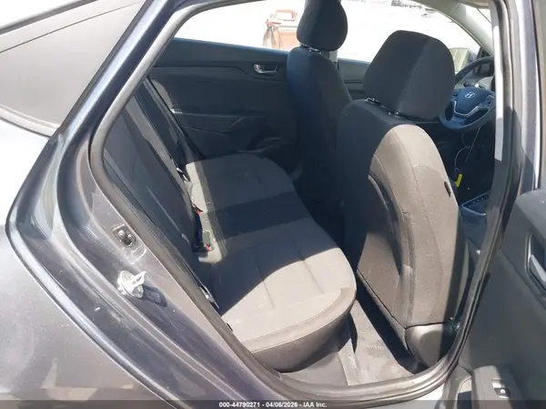 3KPC24A3XKE068386 2019 HYUNDAI ACCENT - Image 8